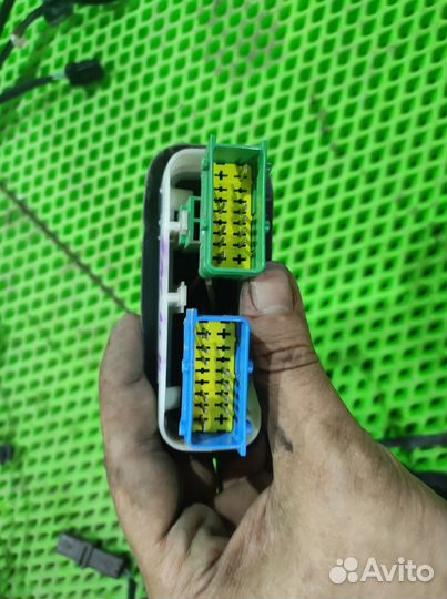 Проводка двери передней левой правой Peugeot 308