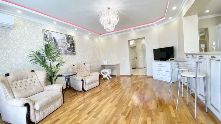 2-к. квартира, 100 м², 2/21 эт.