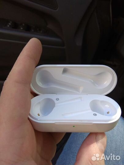 Кейс от наушников FreeBuds