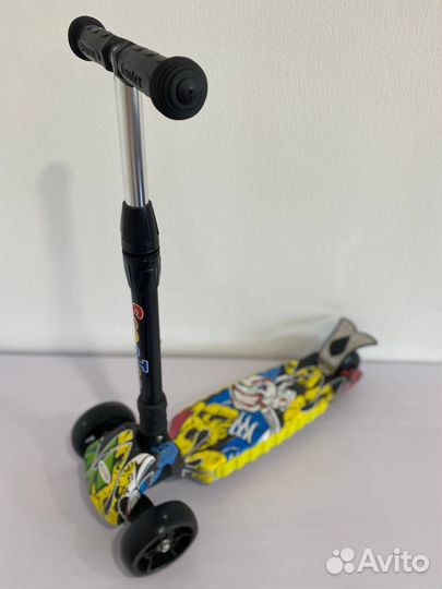 Самокат детский трехколесный 231А