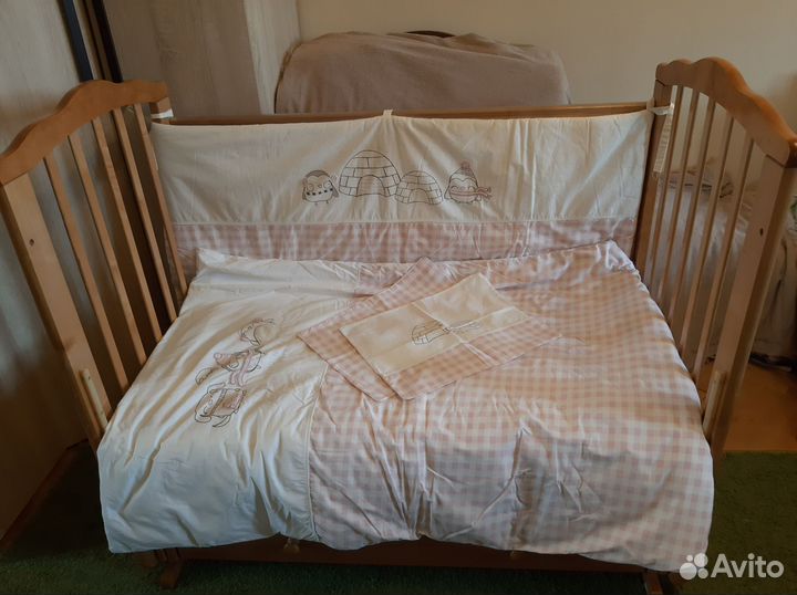 Детская кроватка