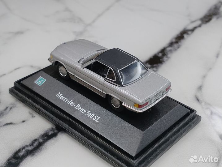 Mercedes Benz 560 SL