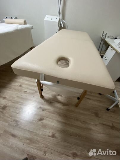 Массажный стол