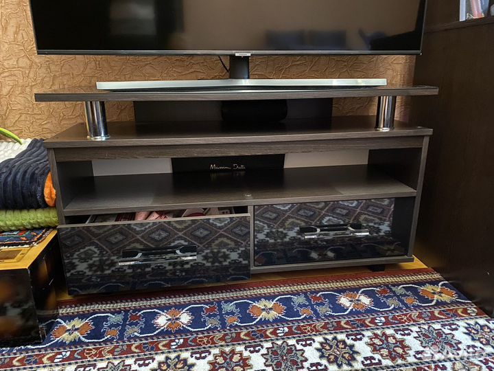 Тумба под телевизор