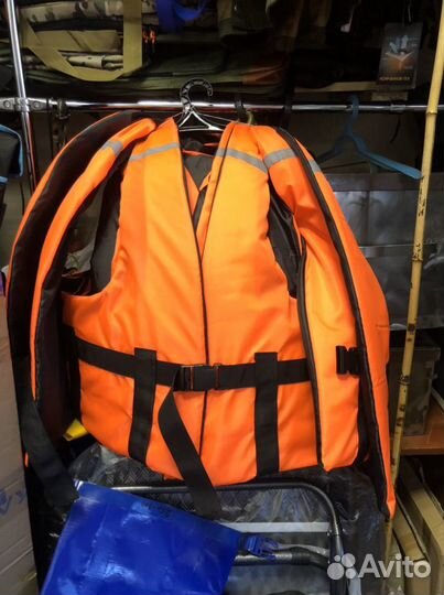 Спасательный жилет