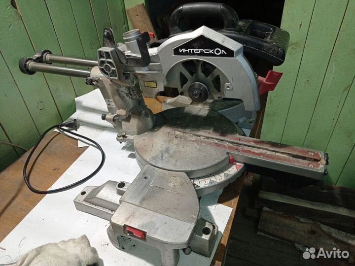 Торцовочная пила Интерскол прр - 250-2000 (на запч
