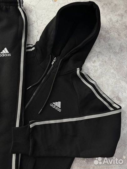 Спортивный костюм Adidas на флисе