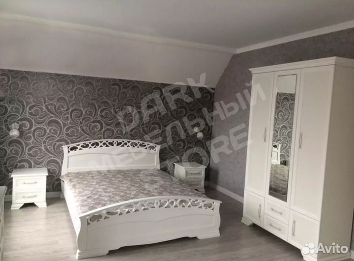 Спальный гарнитур