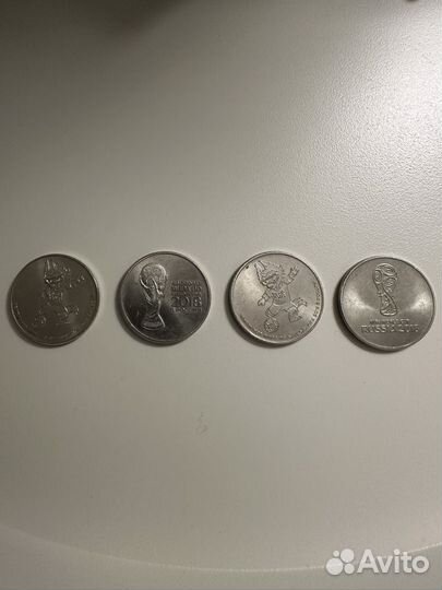 Купюра 100 рублей чм 2018