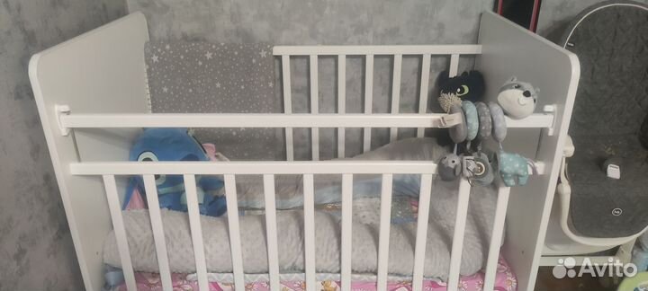 Детская кроватка