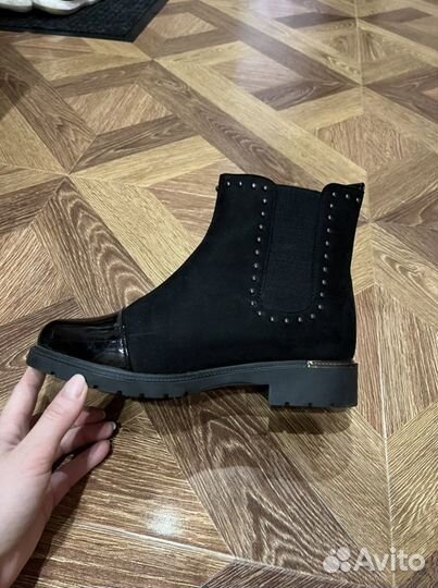 Ботинки женские