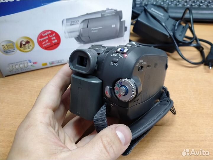 Видеокамера Panasonic NV-GS330