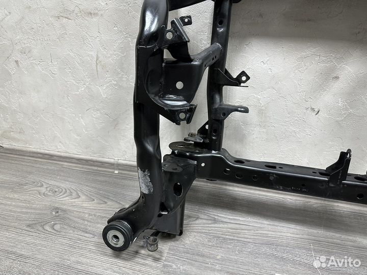 Подрамник передний OM642 Mercedes A1663302200