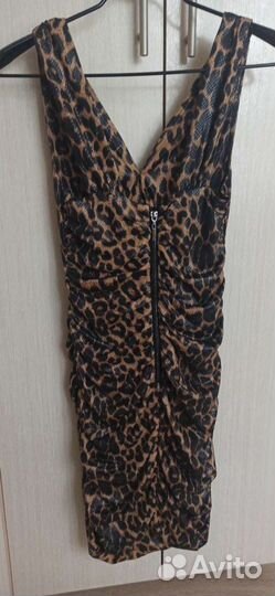 Вечернее платье 46 размера новое