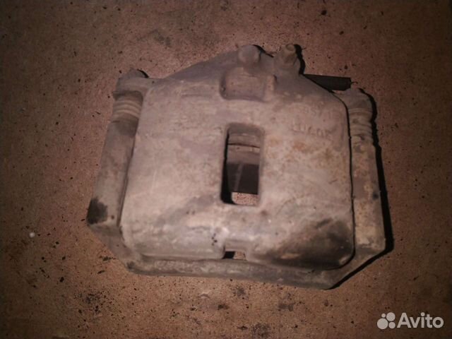 Суппорт передний Ниссан Примера Р12