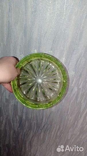 Ваза конфетница салатник зеленое стекло СССР