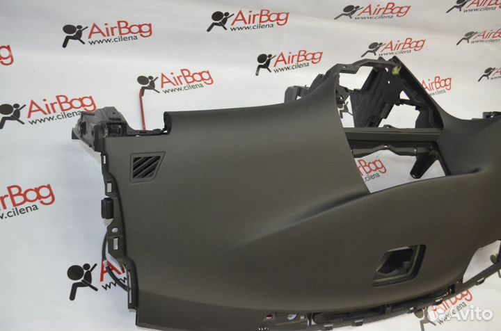 Торпедо панель приборов Lexus RX