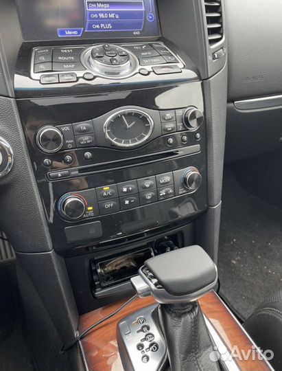 Крутилки магнитолы и климата infiniti