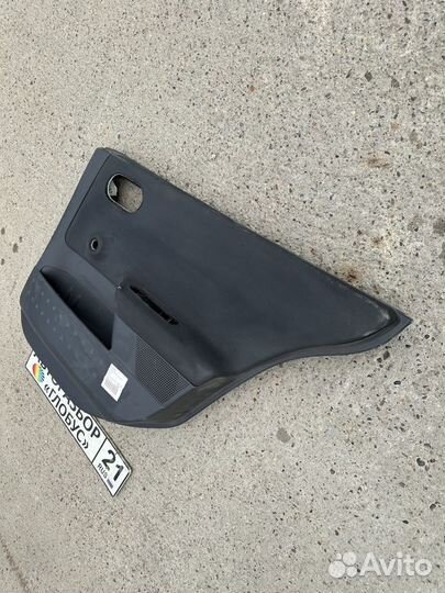 Обшивка двери задняя левая Renault Megane 2