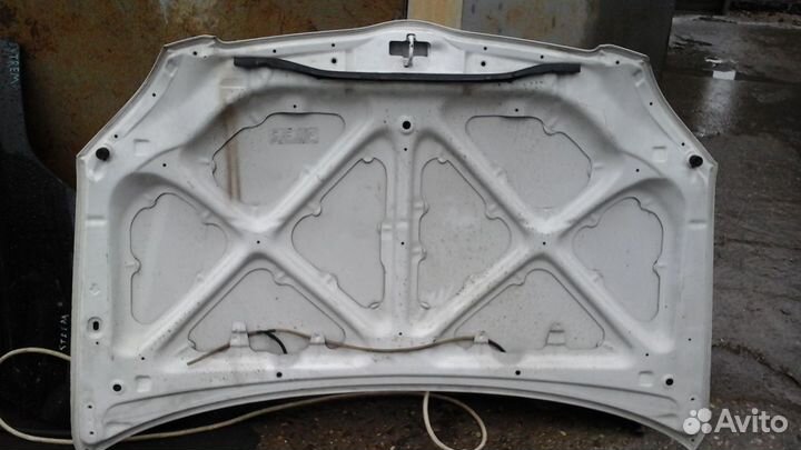 Капот Toyota Corolla Allex 124