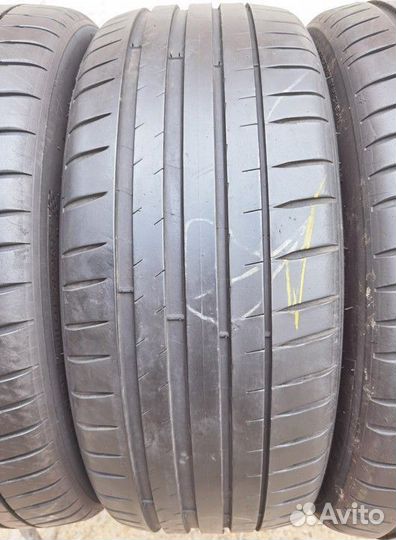 Michelin Pilot Sport 4 225/45 R19 96W
