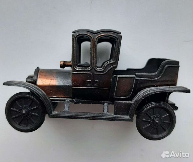 Модель автомобиль точилка коллекционная