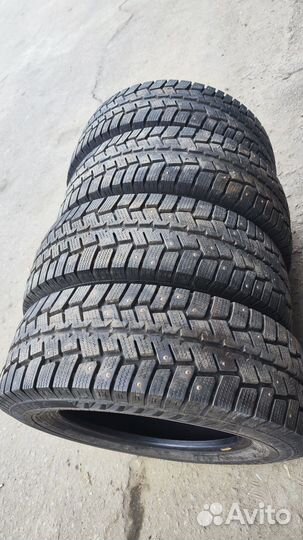 Matador MPS 500 Sibir Ice Van 215/65 R16C 109R