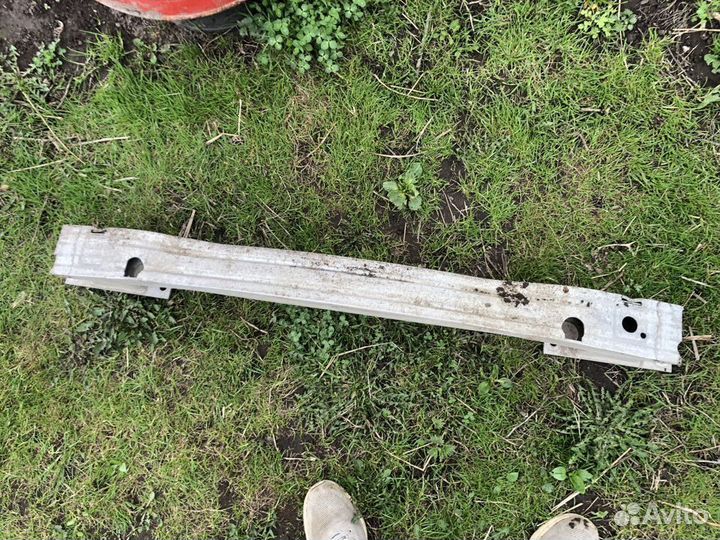 Усилитель заднего бампера Опель Астра J хэтчбек