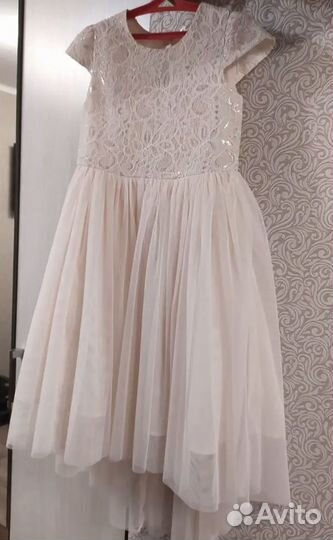 Нарядное платье