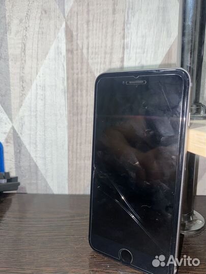 Телефон iPhone 6s Plus
