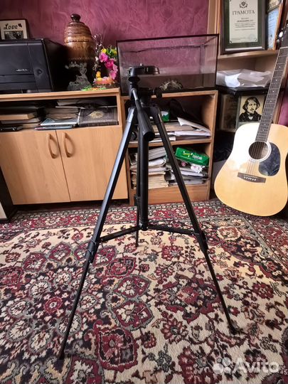 Штатив для фотоаппарата