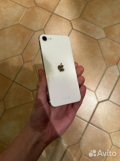 iPhone SE (2020), 64 ГБ