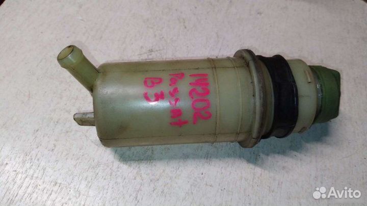 Бачок гидроусилителя Volkswagen Passat B3 седан