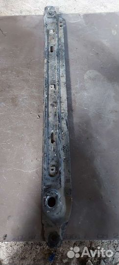 Кронштейн радиатора Peugeot 308