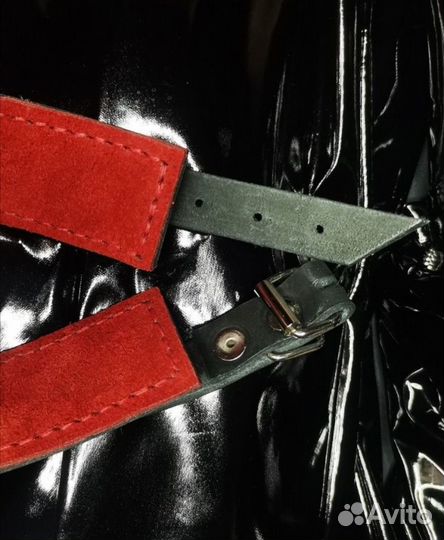 Ошейник кожаный прошитый с красным подкладом