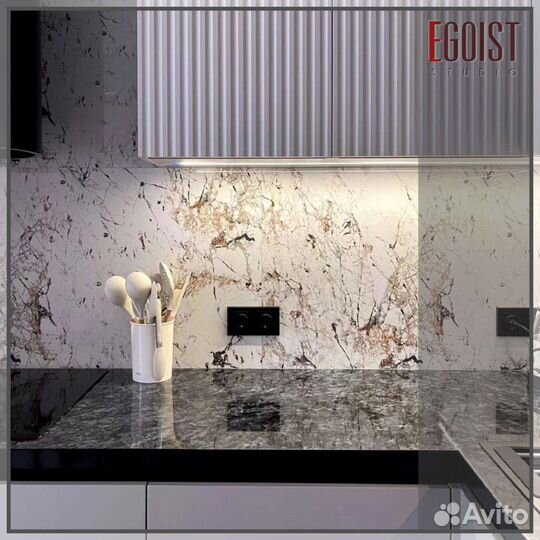 Кухня со скрытыми ручками