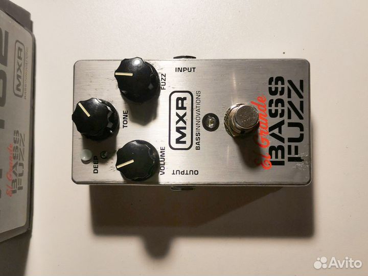 MXR M-182 от Dunlop El Grande bass fuzz