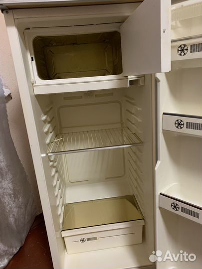 Холодильник Саратов 1614М