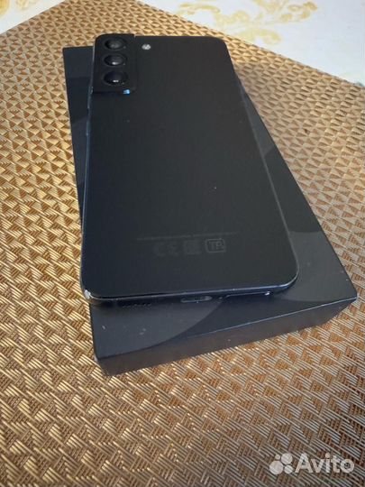 Samsung Galaxy S22, 8/128 ГБ