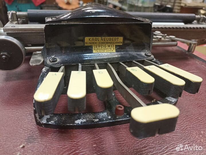Печатная машинка Брайля Karl Neubert