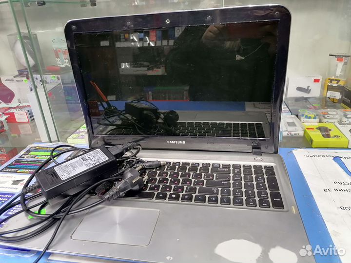 Ноутбук samsung sf511