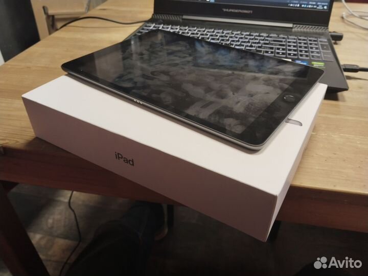 iPad 8th 32gb (WiFi)