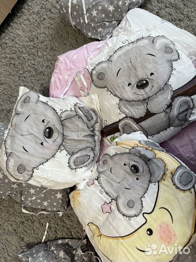 Бортики в детскую кроватку с одеялом