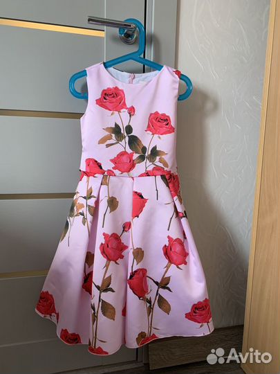 Платье праздничное 128