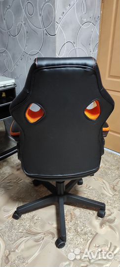 Компьютерное кресло