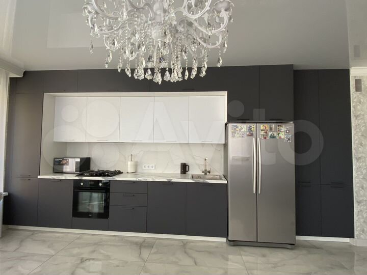 3-к. квартира, 80 м², 9/18 эт.