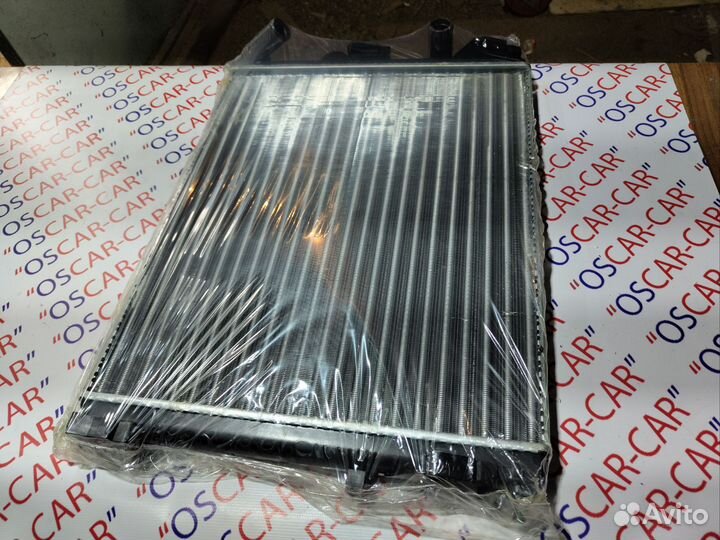 Радиатор охлаждения на Renault
