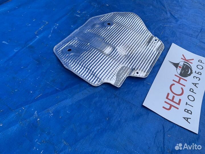 Экран тепловой двигателя Audi Q7 4L 2005-2009