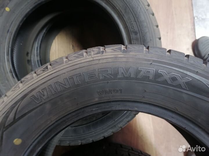 Dunlop SP Winter Ice 01 195/65 R15 91Q