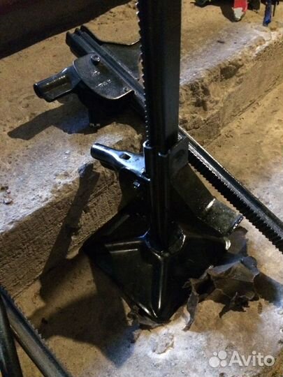 Газ 21 - М-20 новый домкрат